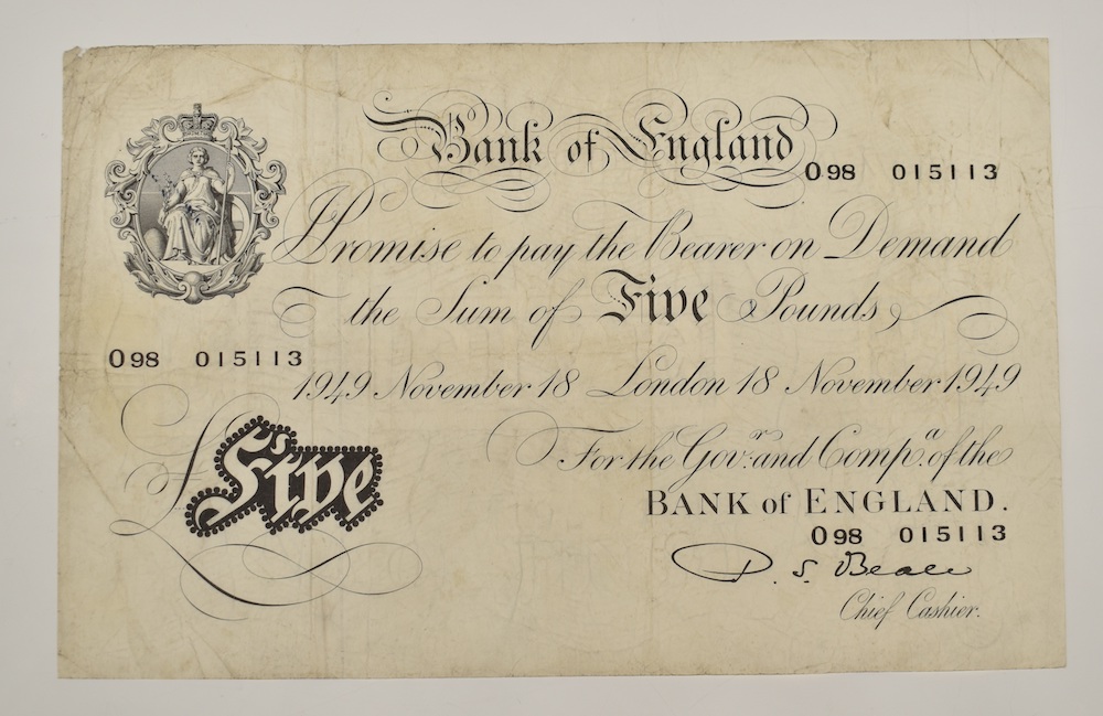 Beale White Ś5 Banknote Dated 18Th November 1949 098 015113. Sold For Ś75