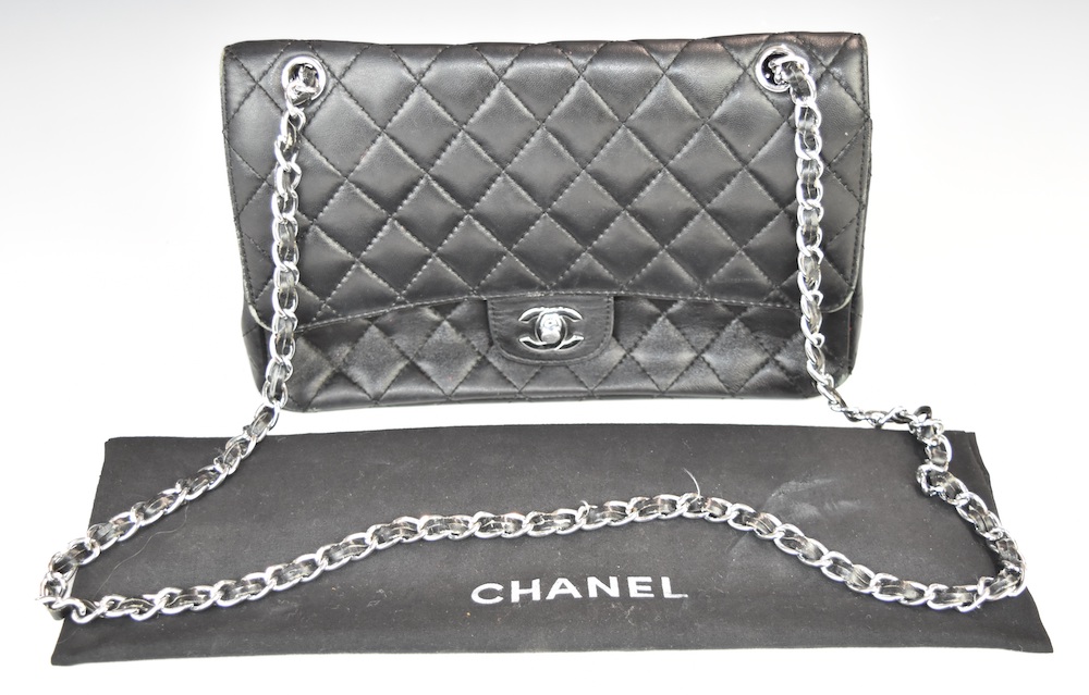 Vintage Chanel Black Leather Handbag With Classic Double Strap And Silver Coloured Fittings, 17 X 25Cm. Sold Ś850